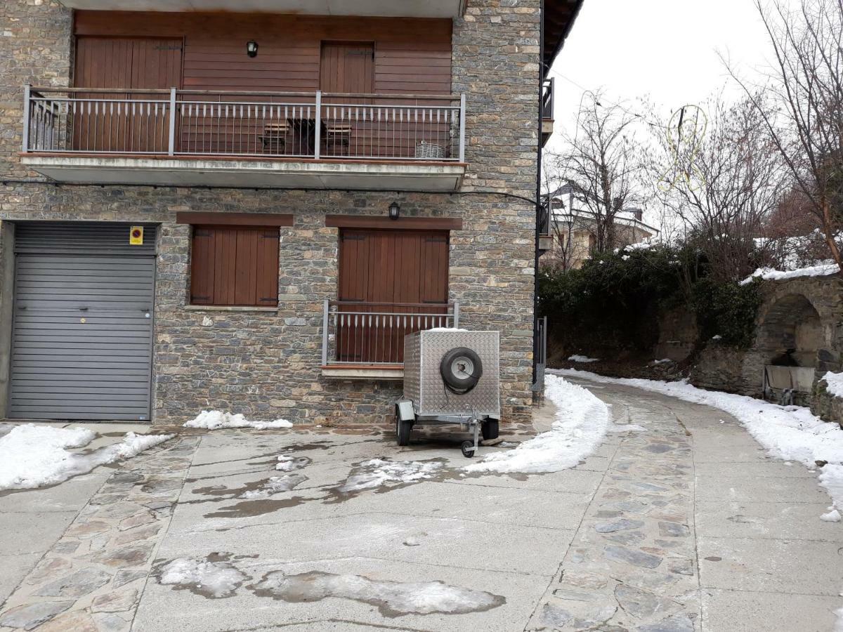 Apartament De La Lali Roní מראה חיצוני תמונה